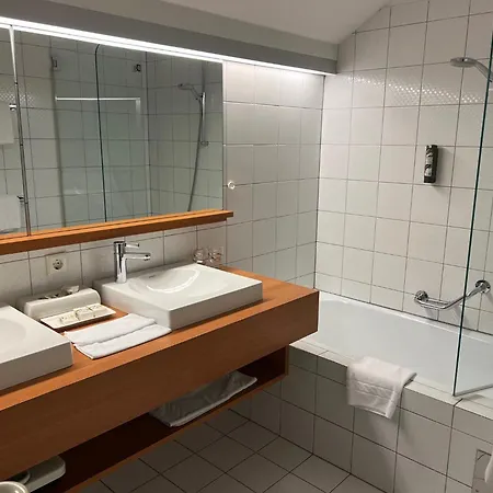 Kroenele Hotel 4*