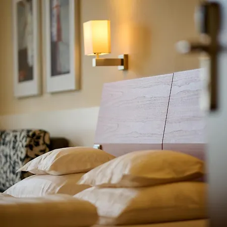 Kroenele 4* Lustenau